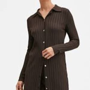 MISOOK PURPLE RIBBED BUTTON DOWN SWEATER SIZE LARGE(OVERSIZED)